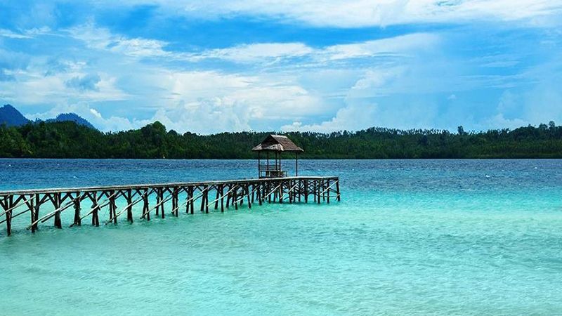 10 Tempat wisata di Indonesia - Tomini Bay