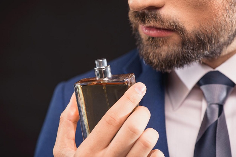 Disukai Para Wanita, Inilah Rekomendasi Parfum Pria Yang Wanginya Kalem